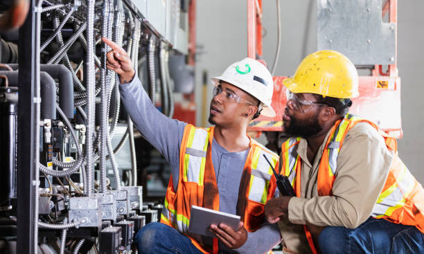 Best Affordable Electrician  in Garner, IA